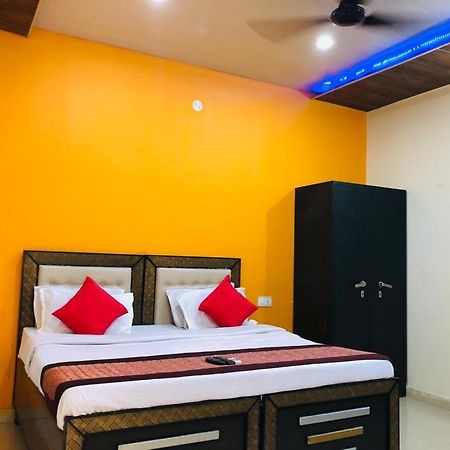 Hotel Tip Top -- Lpu Law Gate -- Family, Students, Couples Phagwara Bagian luar foto
